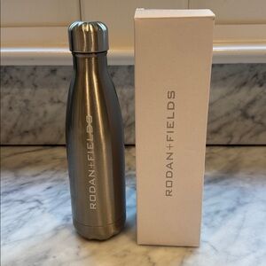 Rodan + Fields Silver Metallic Water Bottle